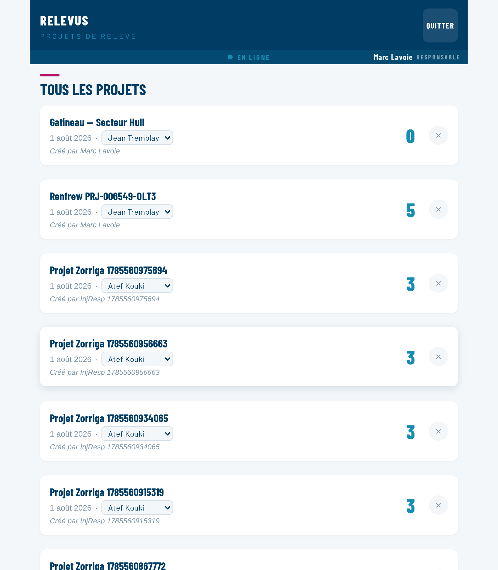 Liste des projets : chaque carte affiche le nom, la date, l'assignation, le créateur et le nombre de poteaux en gros chiffre turquoise.